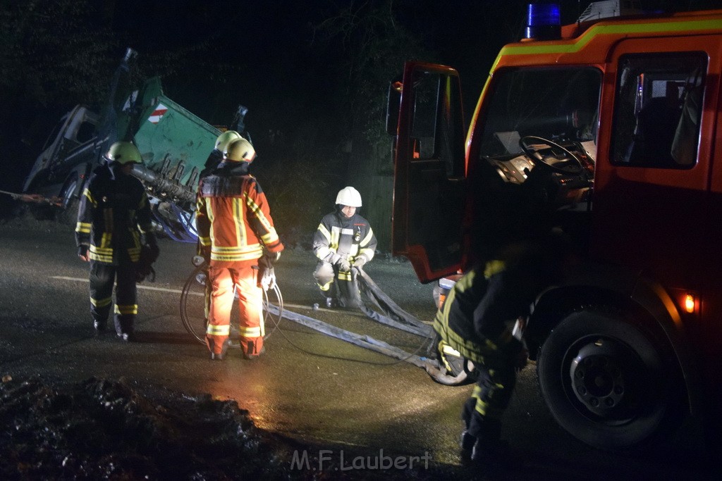 Container LKW umgestuerzt Koeln Brueck Bruecker- Dellbruecker Mauspfad P300.JPG - Miklos Laubert